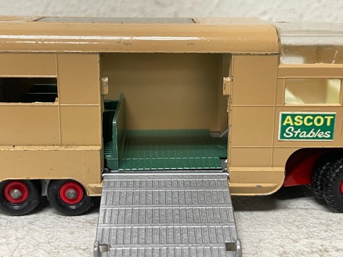 Matchbox Lesney King Size Dodge Tractor K-16 & Articulated Horse Van K-18 - Picture 4 of 12