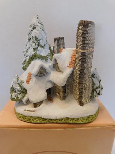 David Winter Snow Cottage 1984 w/Box and COA - Picture 2 of 9
