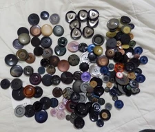 Loose Button Lot Vintage Multicolor Various Materials Sizes About 1 pound 3 Oz