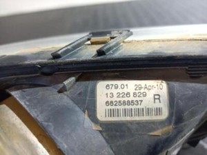 662588537 nebelscheinwerfer rechts 147903 OPEL INSIGNIA BERLINA SELECTIVE 2011