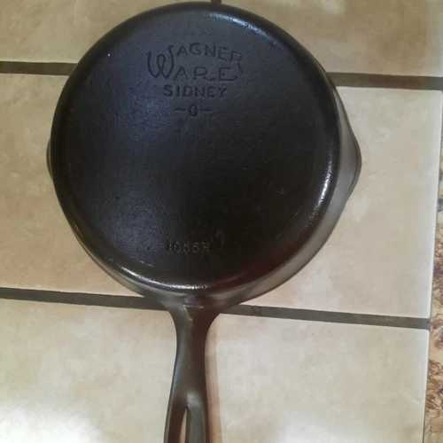 Wagner  Stylized Logo Smooth Bottom Cast Iron Skillet #5