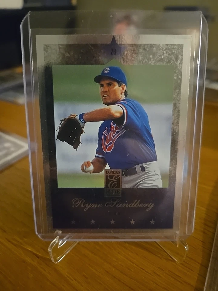1997 Donruss Elite - Ryne Sandberg #70 - Image 2 of 4