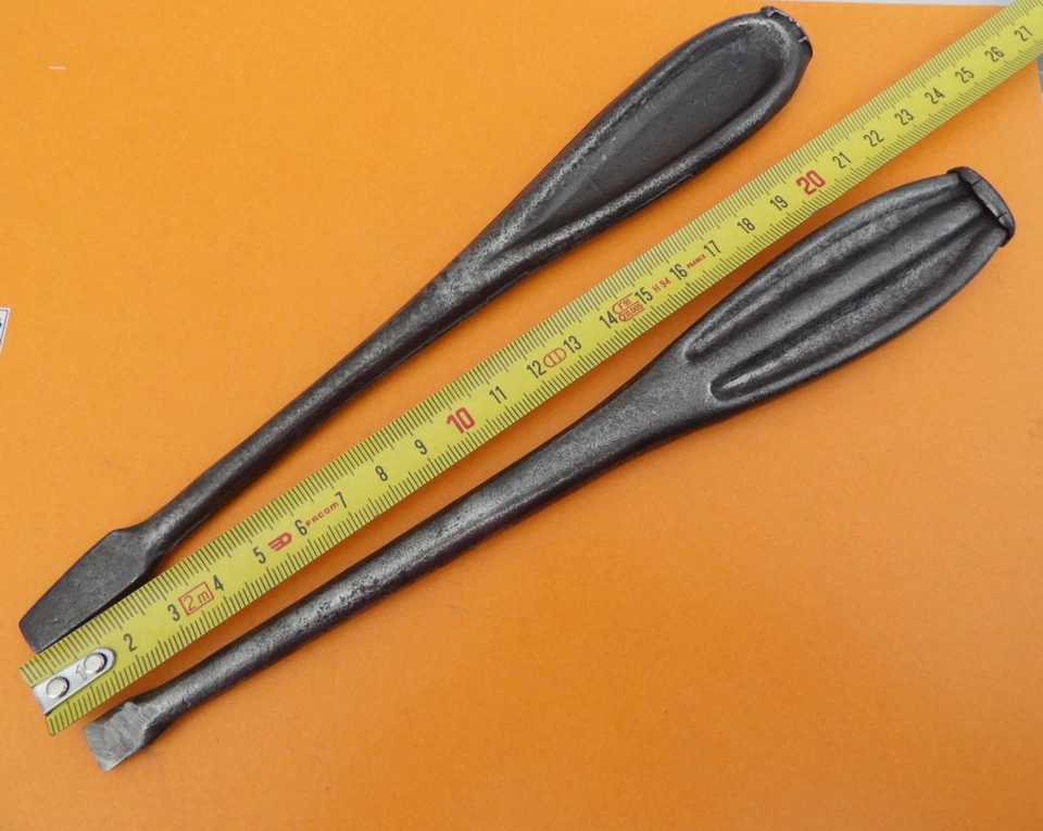 collection outils:  2 ANCIENS  TOURNEVIS tout EN ACIER - Photo 2/4