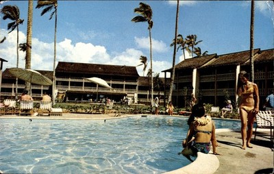 1970 Islander Inn Kauai Hawaii Coconut Plantation Resort Pool Postcard