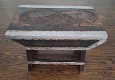 Vintage Hand carved table (stool) with a lizard design, Handcrafted Ghana