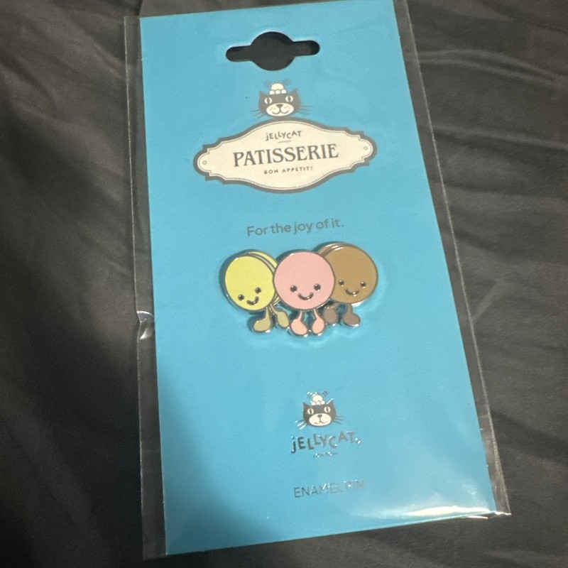 Jellycat Amusables Paris Patisserie Macaron (Max, Mia, Mona) Limited Edition Pin