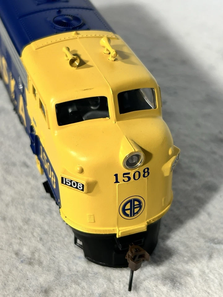 Nice Athearn RTR Alaska RR F-7A/B Engine Set HO (A Powered;B Dummy) - Image 3 of 4
