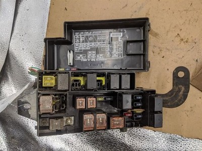 2002 Subaru Forester Fuse Box Compartment Engine Bay 295133