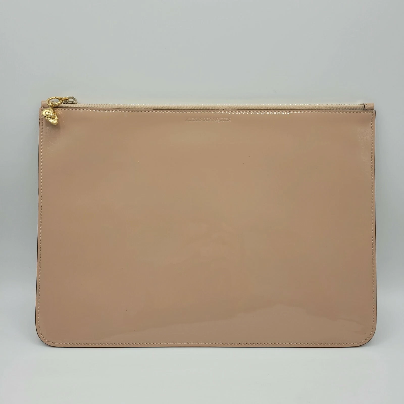 Alexander McQueen Beige Patent Leather Skull Charm Large Pouch 420860 DP00G 9934