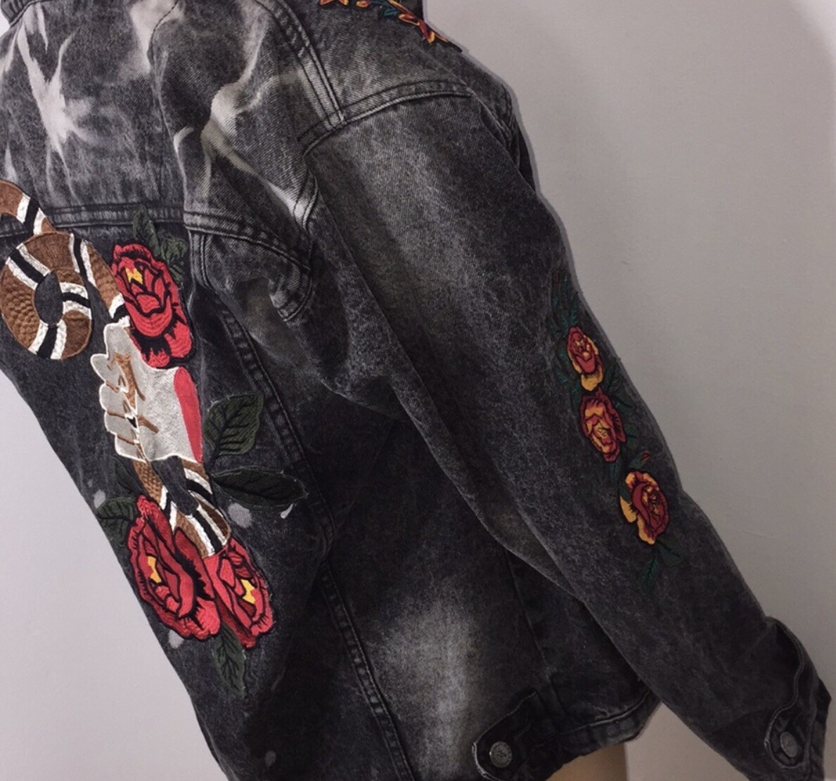 Reason jean jacket XL button up logo - image 12