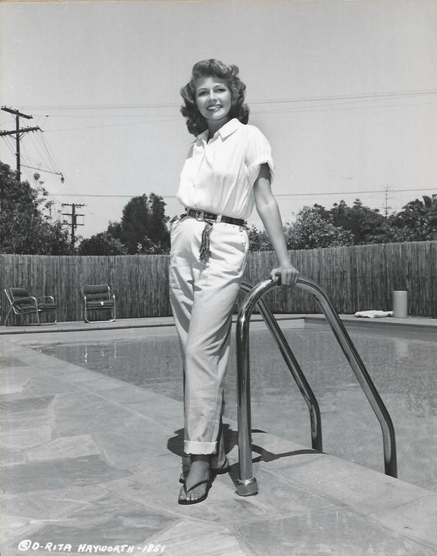 RITA HAYWORTH 8x10 Photo Casual Portrait At her home pool