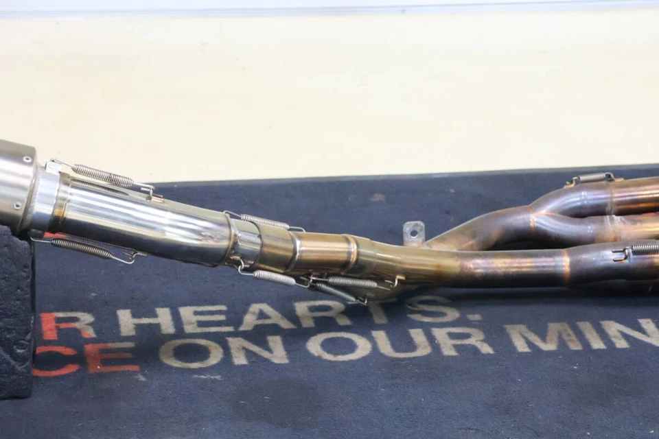 SUZUKI GSX1300R 99-07 TSUKIGI RACING TR Full Exhaust Muffler Foto 3 de 4