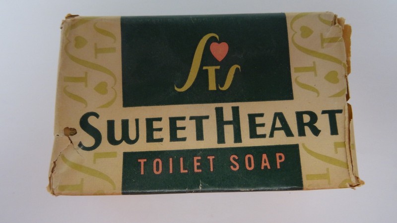 VINTAGE SWEETHEART "TOILET SOAP"