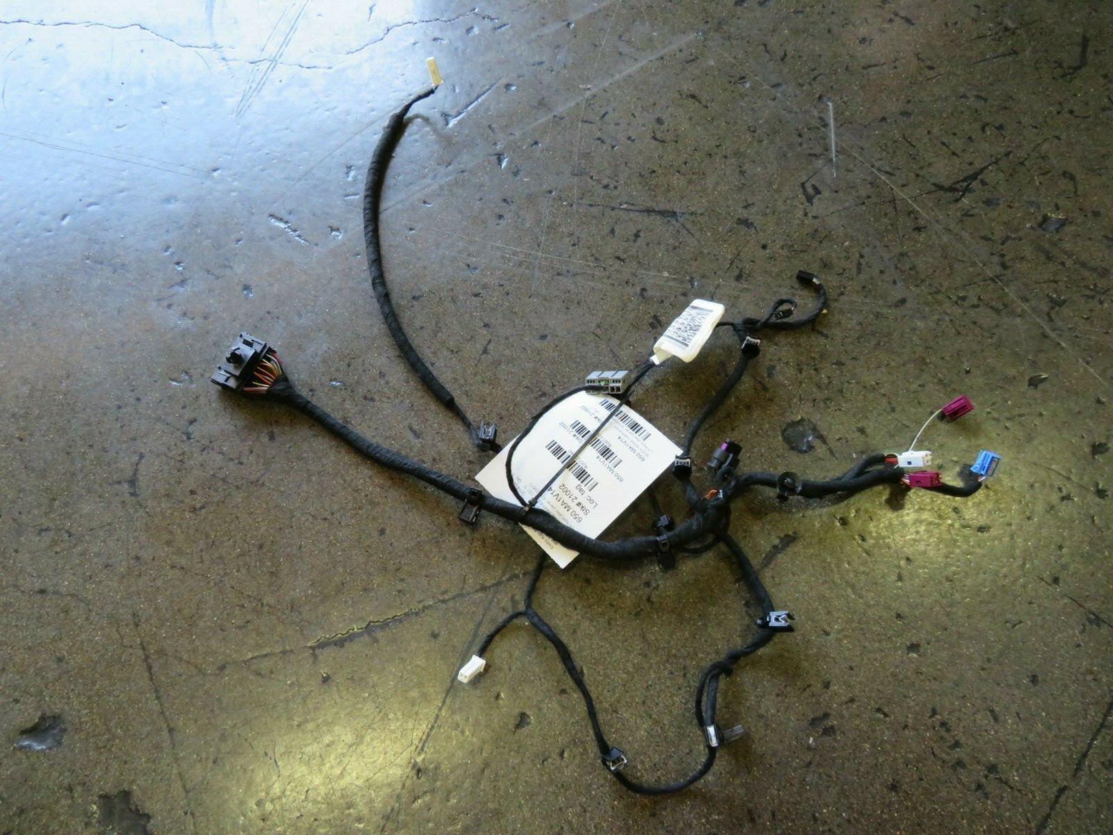Maserati Ghibli, Left Front Door Panel Body Wire Harness, Used, P/N 670008612