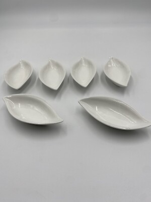 Create & Barrel White Porcelain Ceramic Leaf Shaped Sauce, Salt Dishes 6 Pieces,