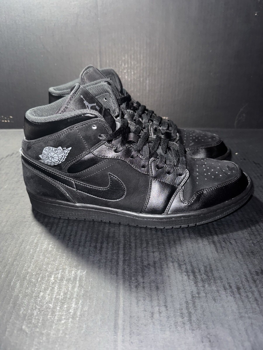 【YUK.5】AIR JORDAN 1 MID / BLACK.BLACK Nike Air Jordan 1 Mid Triple Black Unboxing and On Foot