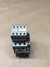TELEMECANIQUE LC1 D32 10 CONTACTOR 24V COIL 60HZ 50A W/ LA1DN22 708F95