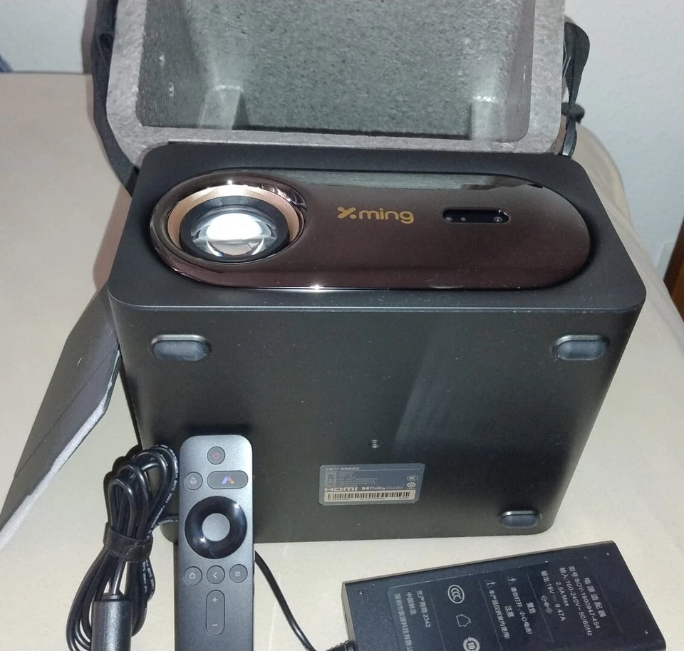 2x Proektor Beamer: Xming V1 120hz gaming 12ms RT mit Staubschutz + Byintek K45 - Image 2 of 4