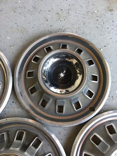 Chevy Hub Cap 14" All 4. - Picture 3 of 5