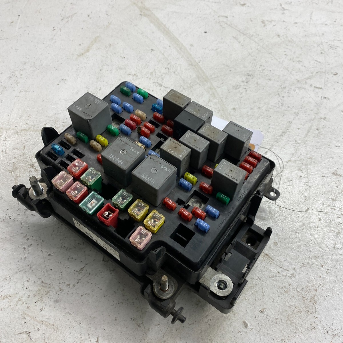 2003 - 2007 HUMMER H2 Fuse Block Engine Wiring Harness