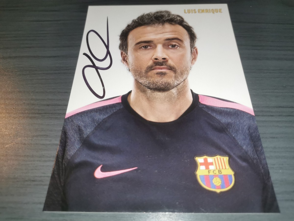 PANINI サッカーカード OBSIDIAN LUIS ENRIQUE BARCELONA 19/20 #LS-LE 送料無料 中古 IT1 楽天市場】【中古】 PANINI サッカーカード OBSIDIAN LUIS