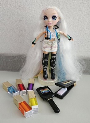 Rainbow High Amaya Raine Puppe Regenbogen Glitzer Haarstudio