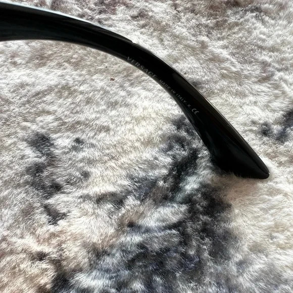 Versace Monogram Mirror Sunglasses solid Black 44… - image 5