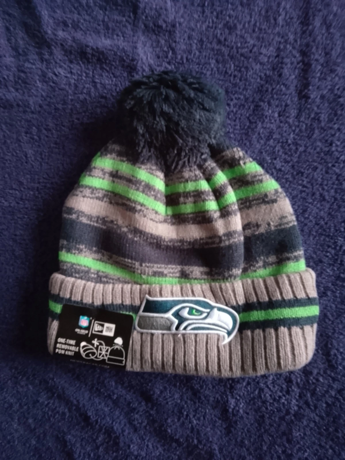 Seattle Seahawks NFL Bobble Hat Multicoloured. New With Tag Still On