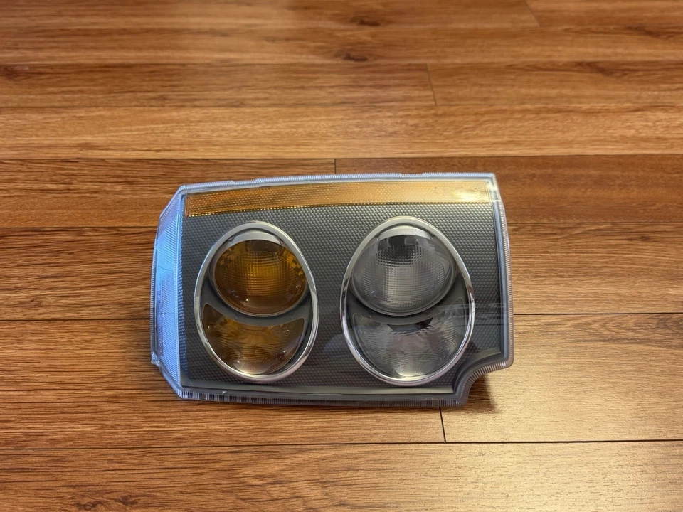 Luz de esquina delantera del lado del conductor OEM 2003-2005 Land Rover Range Rover HSE L322 Foto 2 de 3