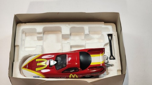 Action Performance 1/24 Cruz Pedregon McDonalds Pontiac NHRA Funny Car - Picture 11 of 11