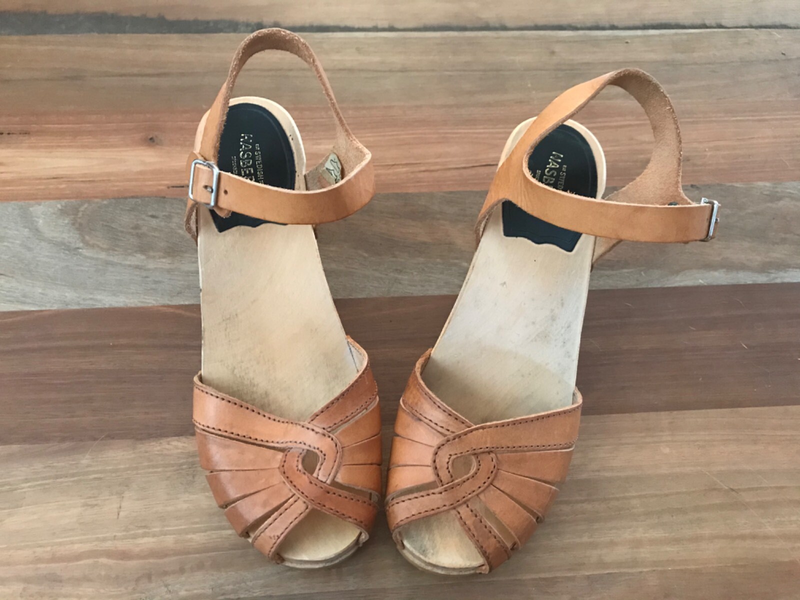 hasbeens covered low