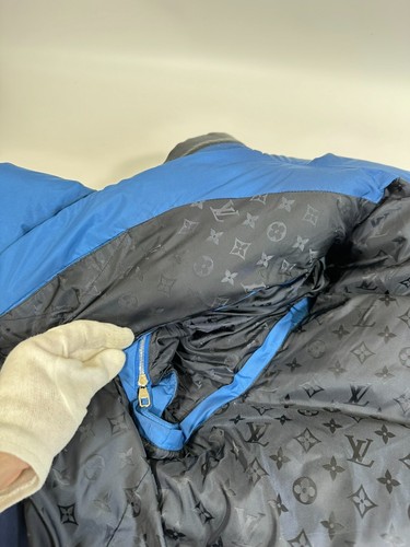 Authentic Louis Vuitton Puffer Jacket Blue Inner Monogram size FR54 - Picture 16 of 24