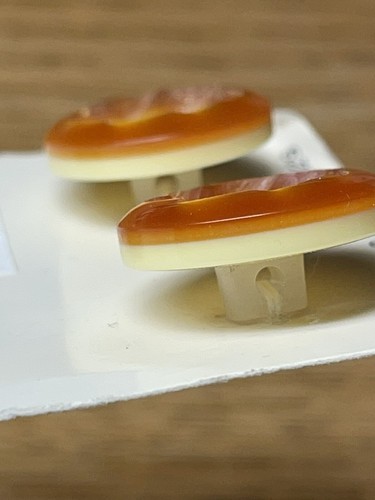 Vintage la petite Round Orange Sunburst Buttons #9693 ~ 3/4" - 3 ON Hook 4029 - Picture 4 of 5