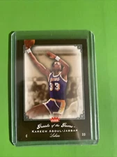 2005-06 Fleer Greats of the Game - Kareem Abdul-Jabbar #37