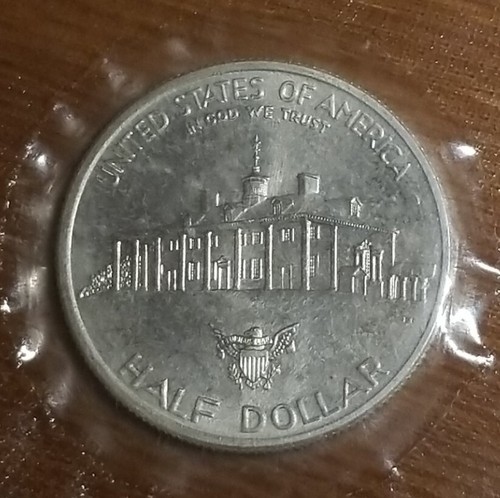 George Washington Commemorative 1982 D Silver Half Dollar BU 50c Coin - Picture 2 of 2