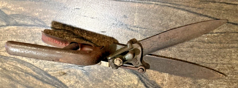 Tesouras de grama vintage originais KEISER # 2407289 12” 9S/9R fabricadas nos EUA - Imagem 2 de 4