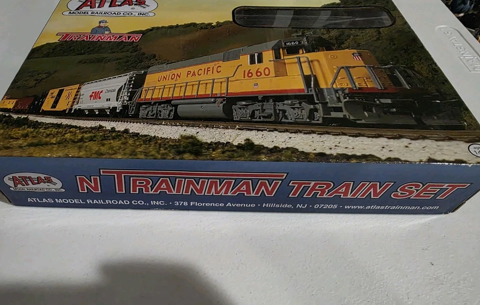 Atlas N Trainman Set BNSF with GP15-1 Locomotive- Set Item #2100 (See Details) - Image 2 of 4