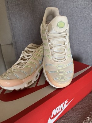 Neuwertige Nike Air Max Plus Crimson Beige Damen Sneaker Gr 38,5