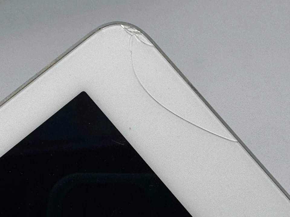 Apple iPad Air A1474 Space Gray Wi-Fi Only iOS Tablet for Repair - Image 2 of 3