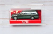 Herpa 031462, Mercedes Benz E320 T-Model 5-Door, Metallic Green, 1/87 HO Scale