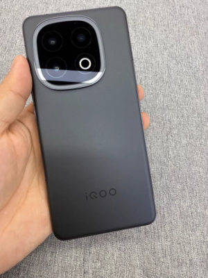 vivo iQOO 13 5G Android 15 Snapdragon 8 Elite 256GB 512GB 1TB