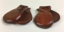 Par De Castañuelas De Mano.  Pair Hand Held Castanets, Rosewood