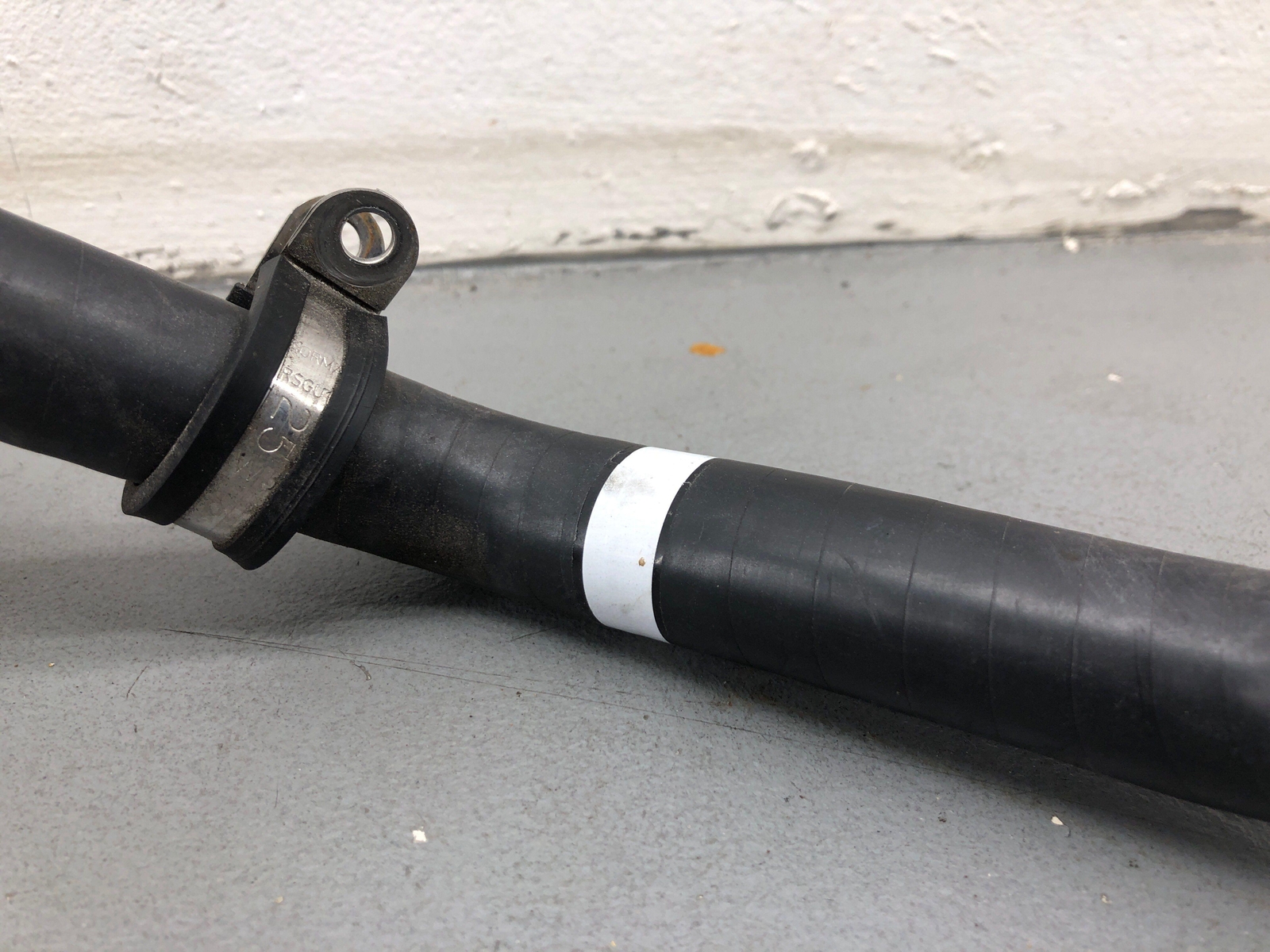 2020-2023 MCLAREN GT 4.0L ENGINE WATER COOLANT HOSE PIPE LINE 22FA2237GP OEM