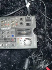 Samson XP308i Portable PA System Mixer with iPod Docking station/Two monitors