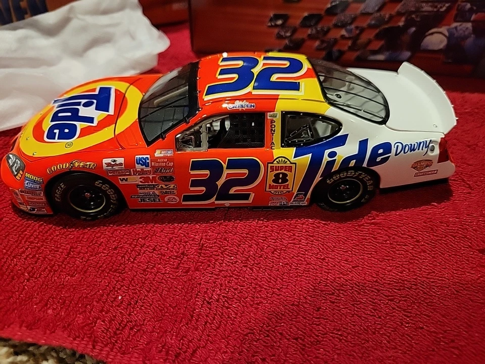 RICKY CRAVEN 2003 ACTION #32 TIDE PONTIAC GRAND PRIX FINAL SEASON XRARE! - Image 2 of 4