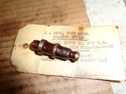 NOS Harley Davidson Stud foot Lever Bracket Spring 1940-54 Twins 36871-40