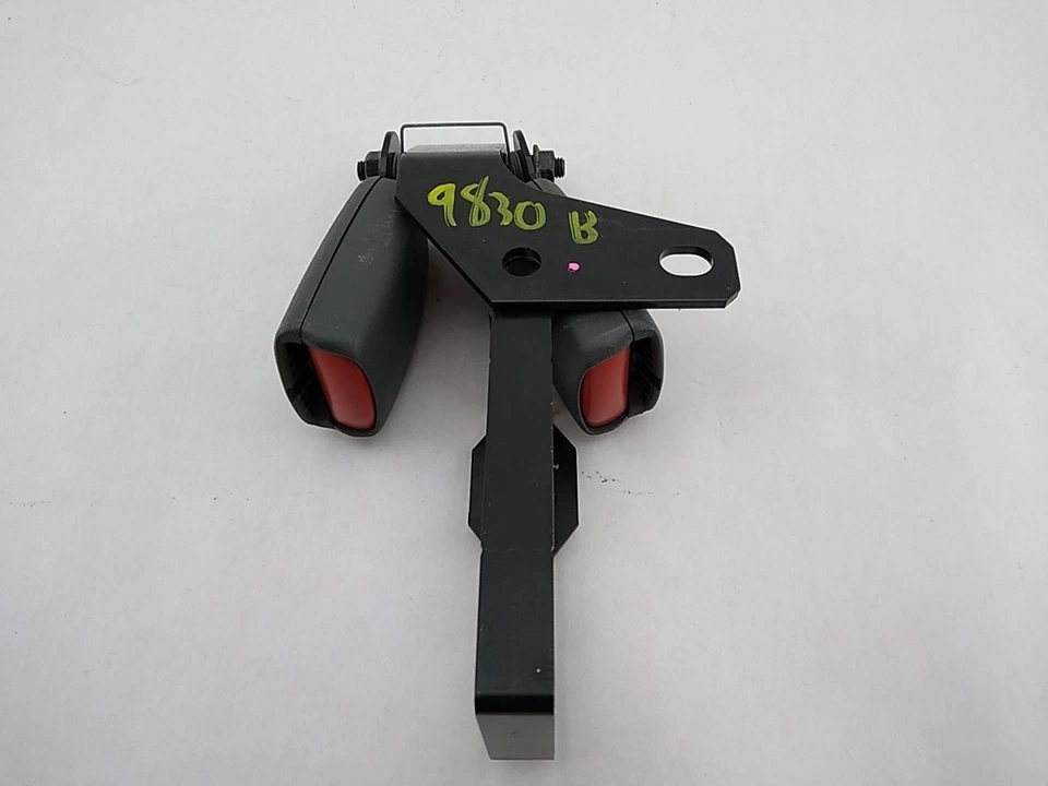 Hebillas de cinturón de seguridad central trasero Volvo V70 XC70 para 2001-2007 01 02 03 04 05 06 Foto 2 de 4