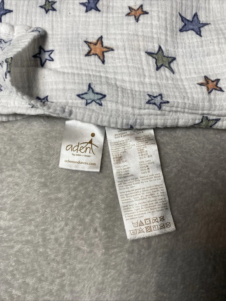 Manta de bebé Aden + Anais naranja verde azul gris estrellas suave blanco muselina envoltura Foto 3 de 4