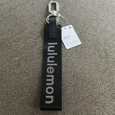  Lululemon Never Lost lanyard Key Chain Black w. Gray Letters New