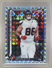 Dalton Schultz 2025 Topps Chrome #118 Geometric Refractor